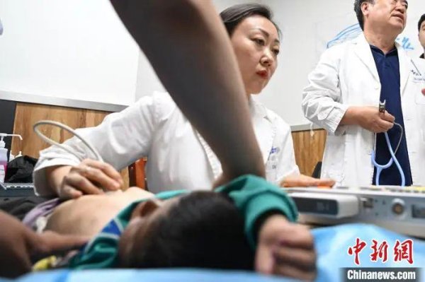 牛配资 在现场丨“天使之旅”2025西藏先心病患儿筛查救助行动走进拉萨