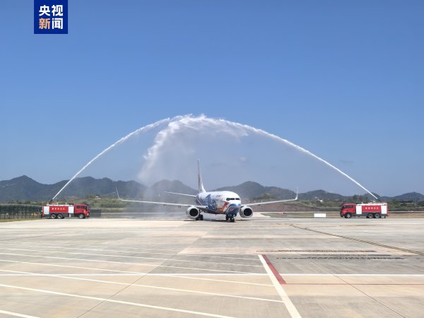 路易泽 江西瑞金机场正式通航&#32;直达北京、上海航线同步开通